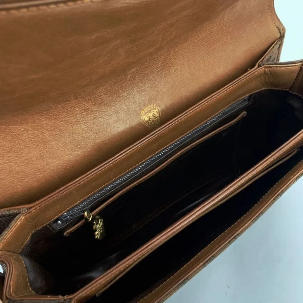 Gucci delivery duty